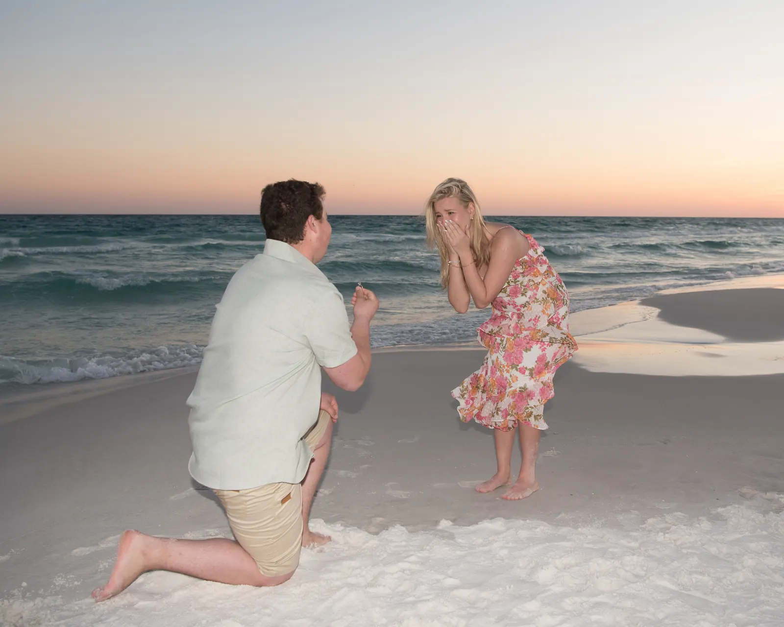Reasons to Hire a Professional Photographer for Your Surprise Proposal at the Beach