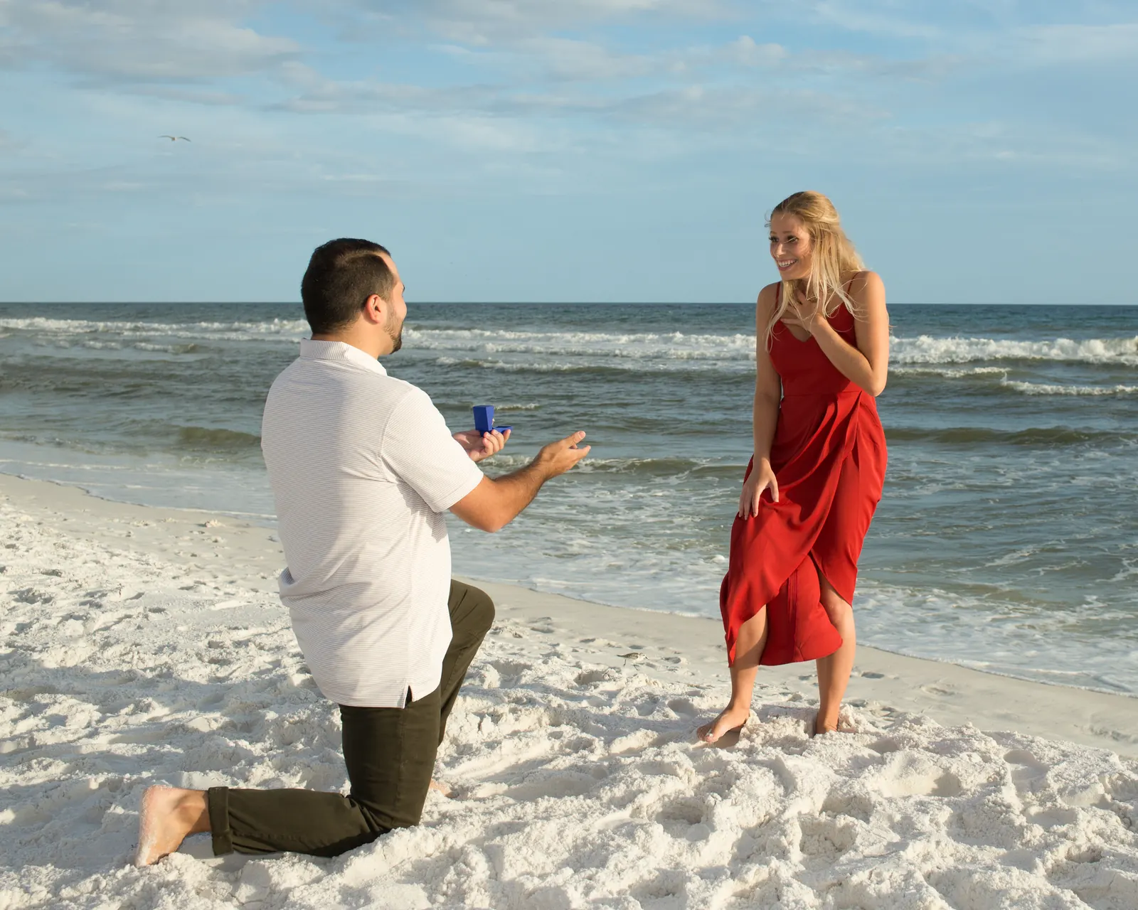 Reasons to Hire a Professional Photographer for Your Surprise Proposal at the Beach, photo 4